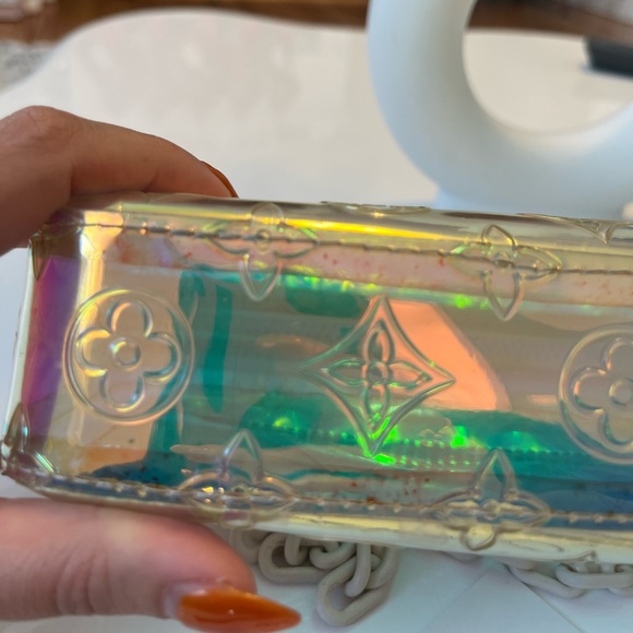 Louis Vuitton Pochette Volga Prism - Picture 9 of 16